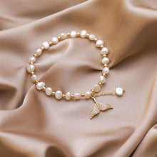 Load image into Gallery viewer, Bracelet Freshwater Pearls Mermaid Tail
